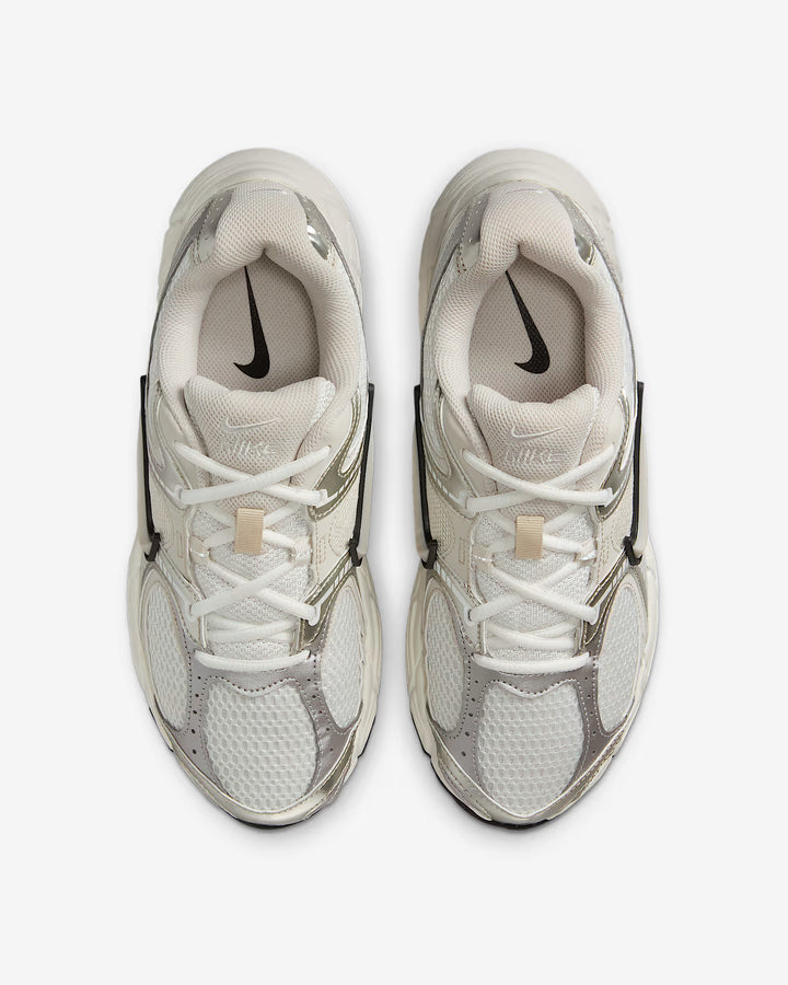 Nike Women's V5 RNR  Shoes