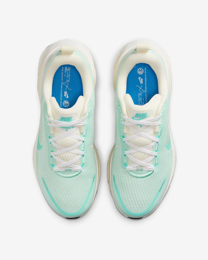 Nike Women's Vomero 18 Shoes