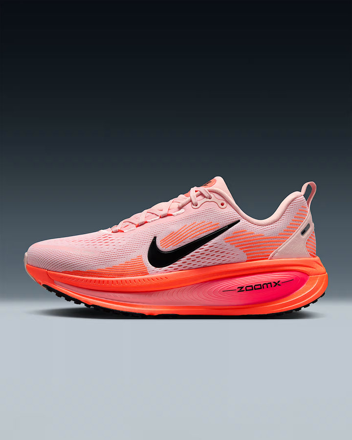 Nike Women's Vomero 18 Shoes