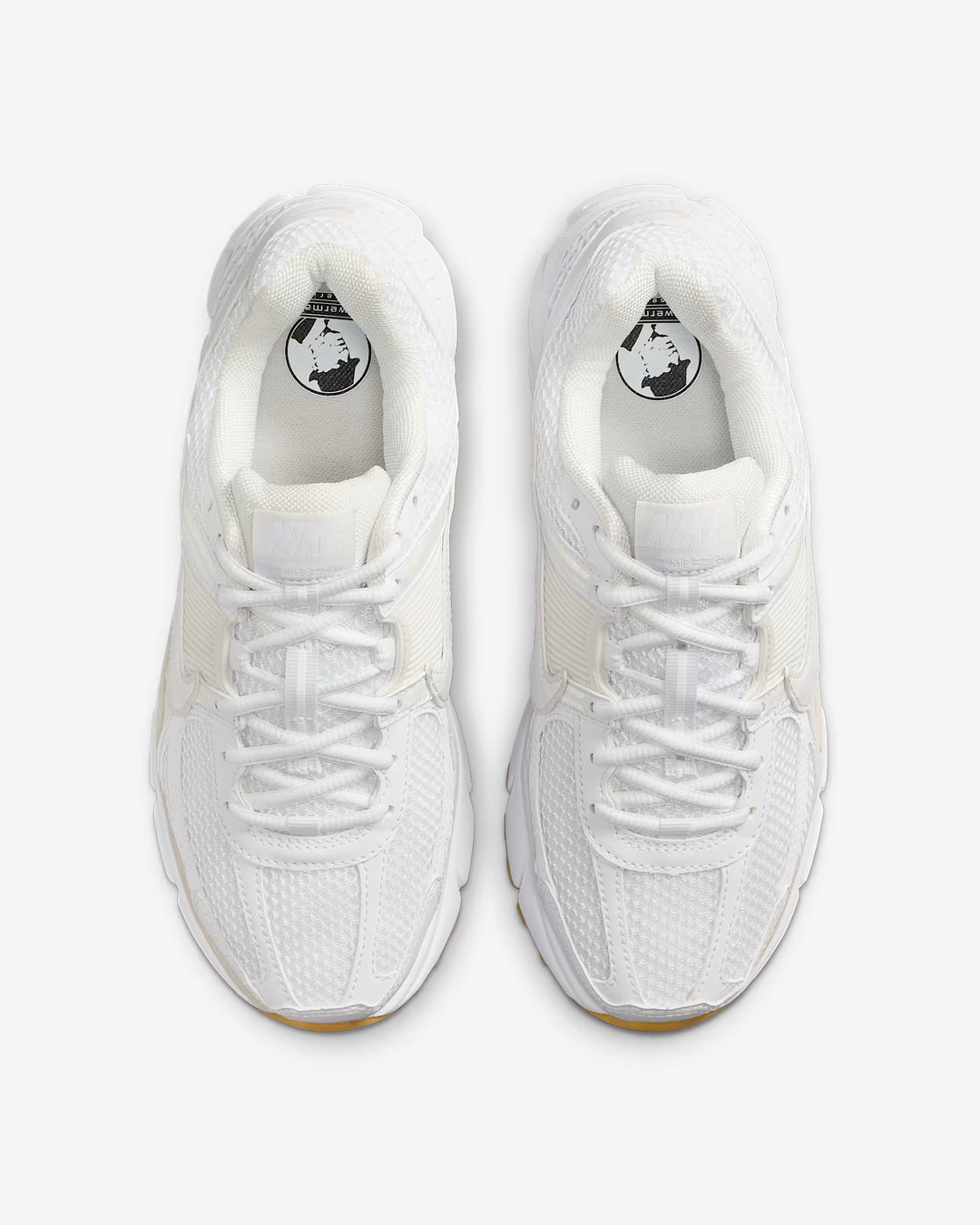 Nike  Women's Zoom Vomero 5  Shoes