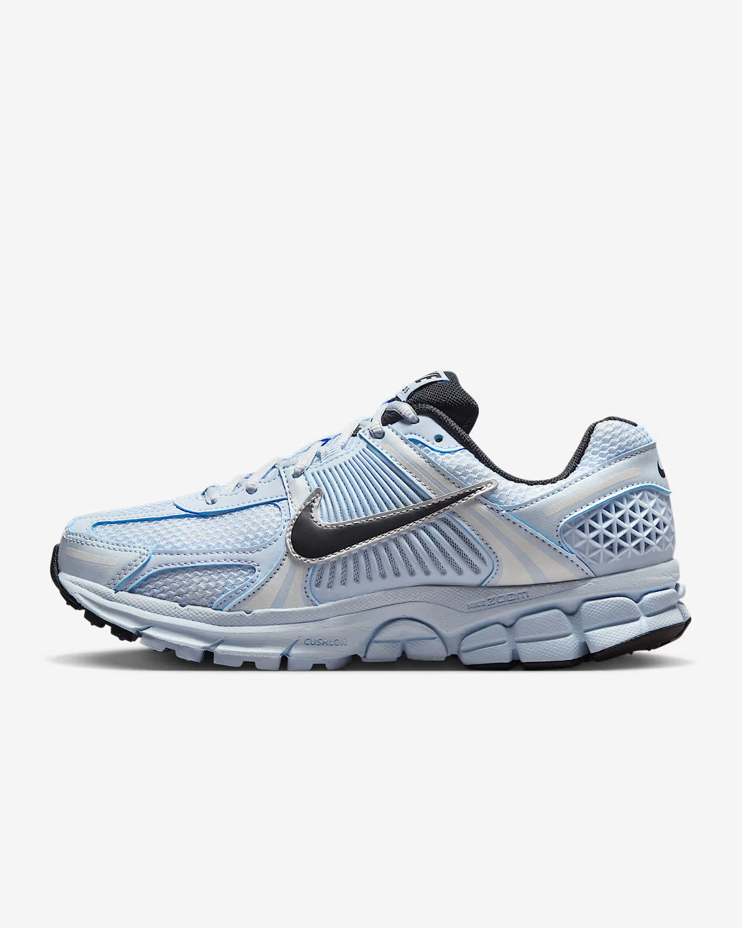 Nike  Women's Zoom Vomero 5  Shoes