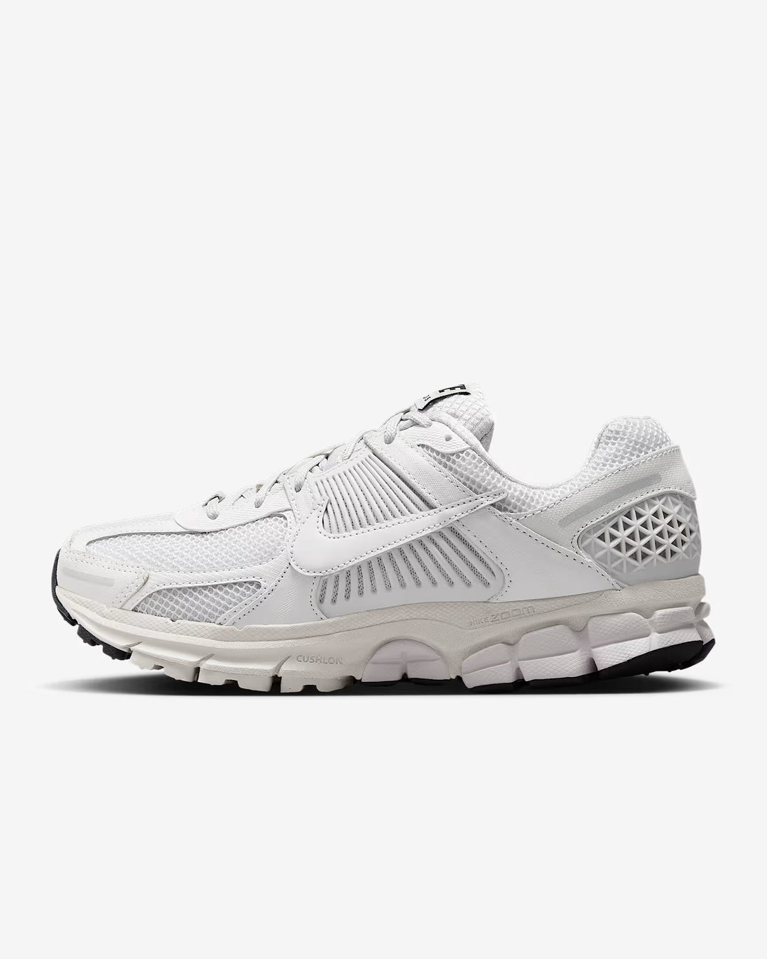 Nike  Women's Zoom Vomero 5  Shoes