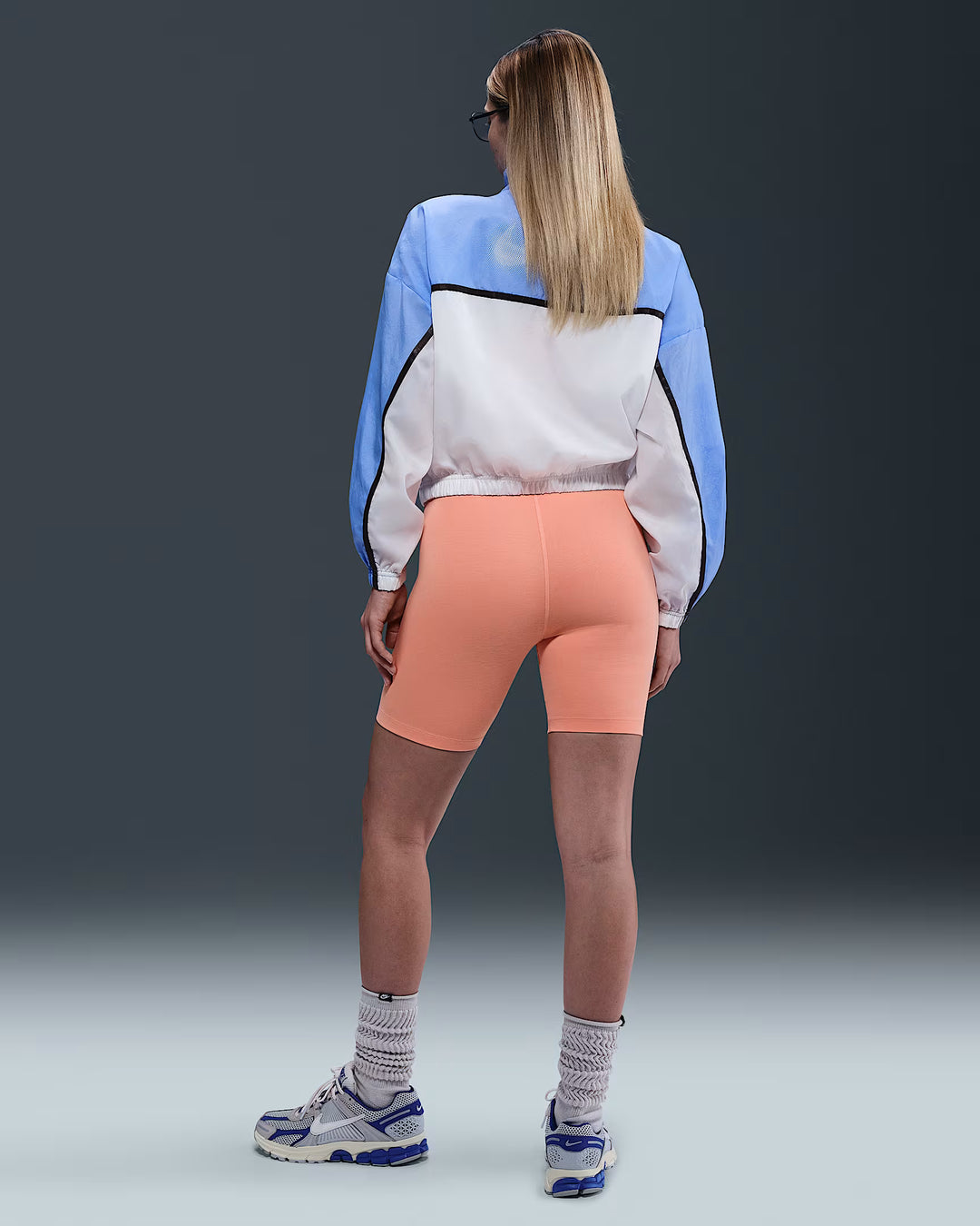 Nike Women's Sportswear Classic High-Waisted 8" Biker Shorts