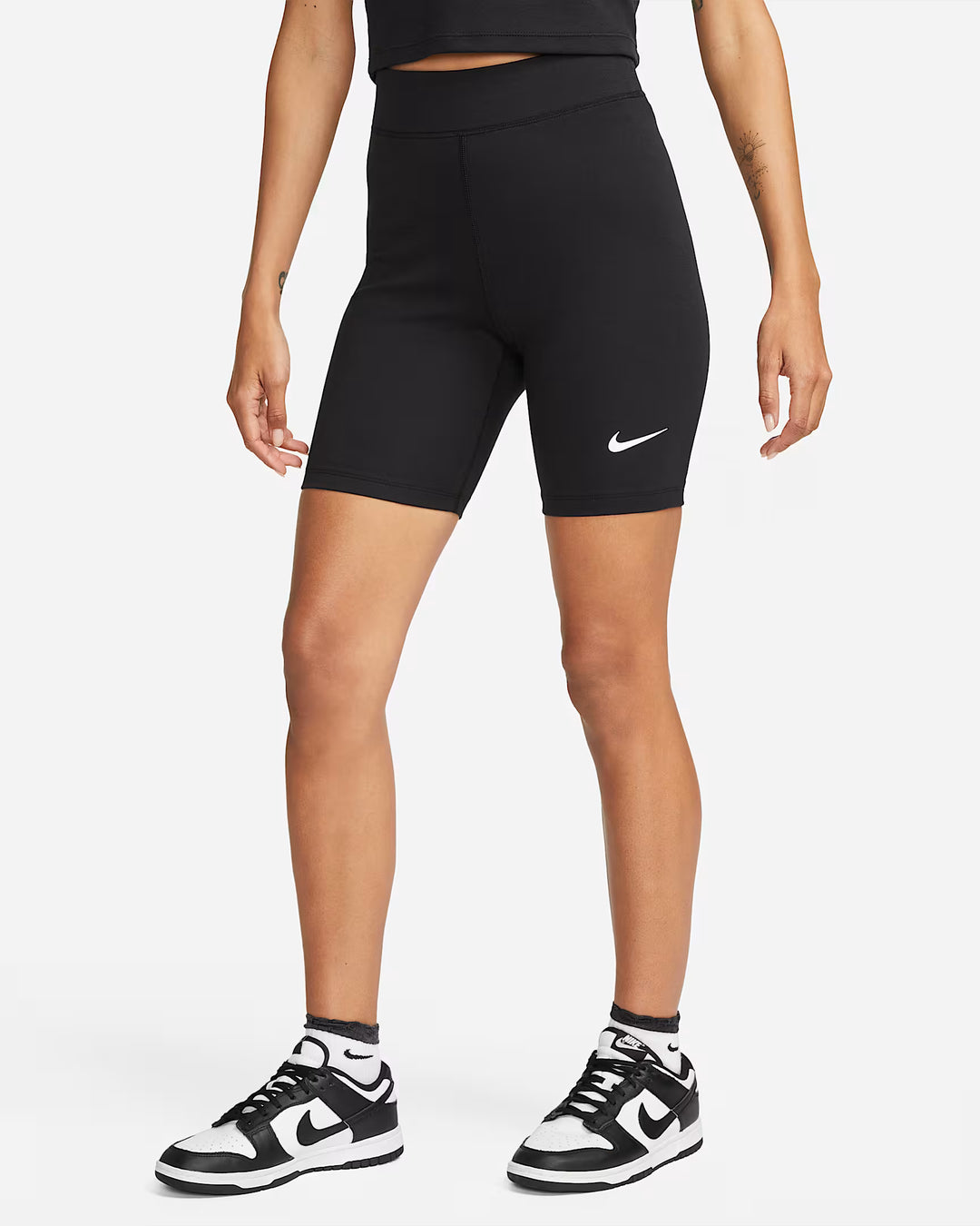 Nike Women's Sportswear Classic High-Waisted 8" Biker Shorts