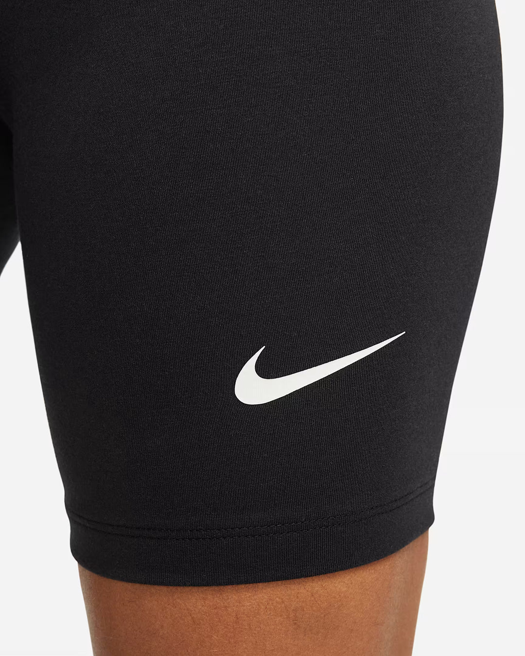 Nike Women's Sportswear Classic High-Waisted 8" Biker Shorts