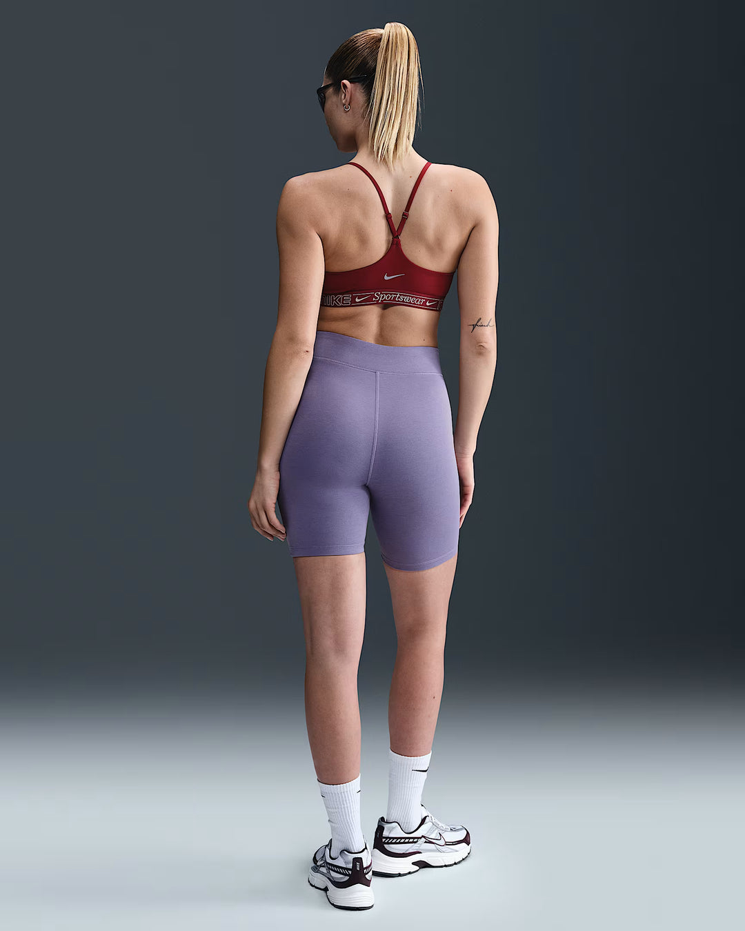 Nike Women's Sportswear Classic High-Waisted 8" Biker Shorts