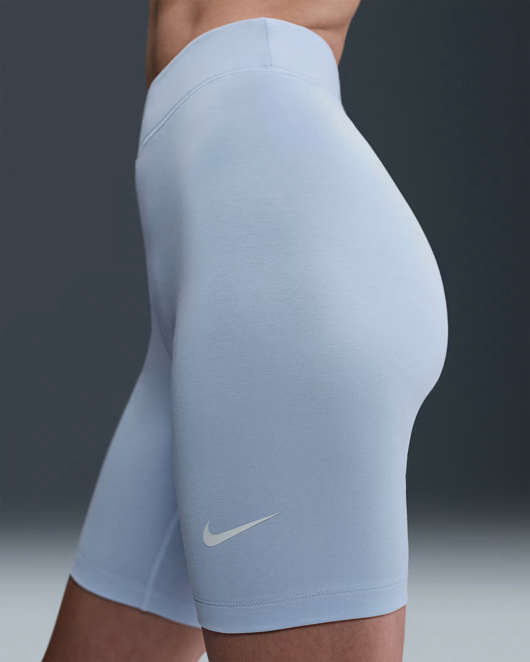 Nike Women's Sportswear Classic High-Waisted 8" Biker Shorts