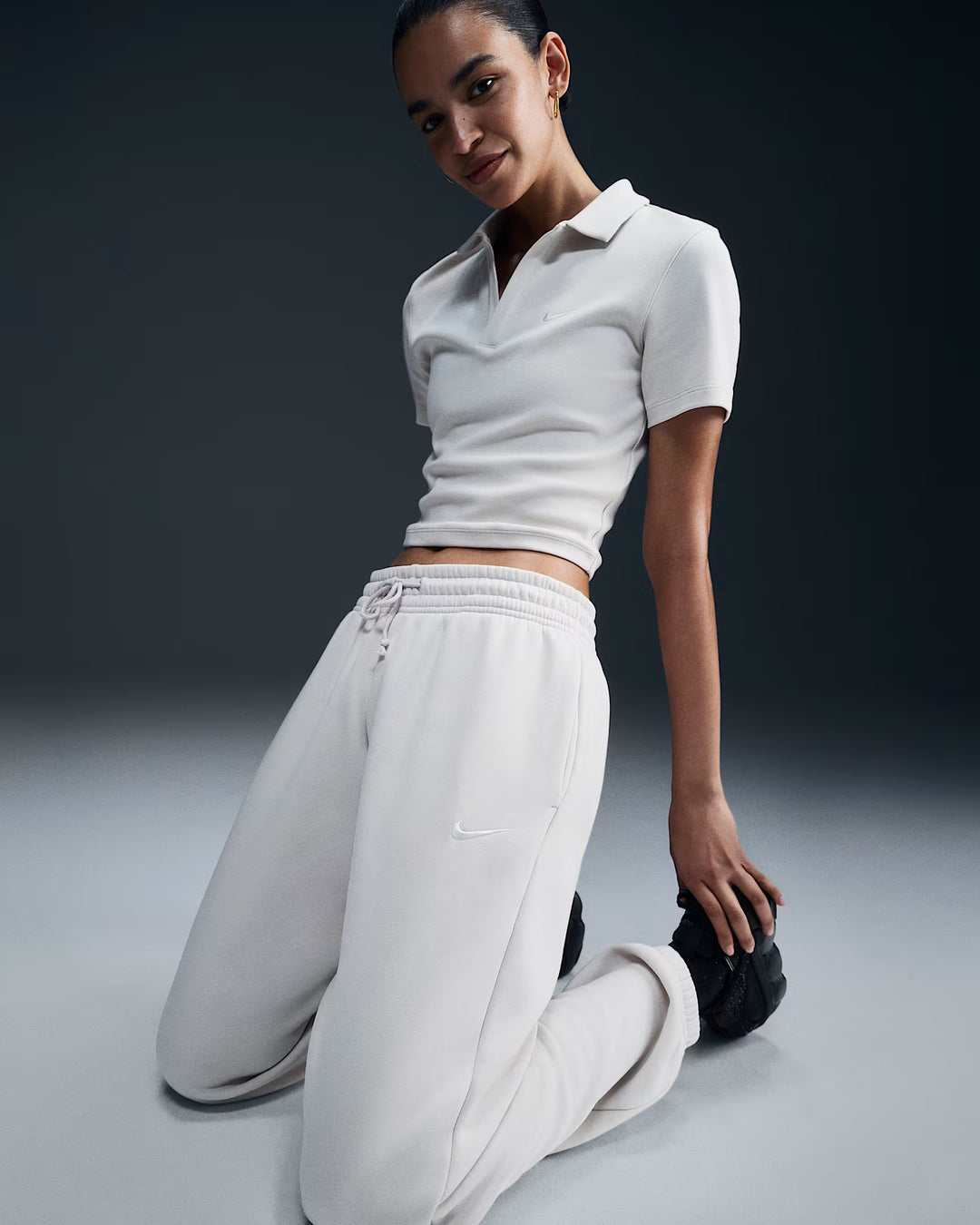 Nike Women's Sportswear Phoenix Fleece High-Waisted Oversized Sweatpants