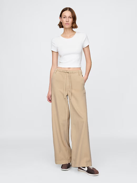 Gap Women's Mid Rise UltraSoft Pleated Easy Baggy Jeans