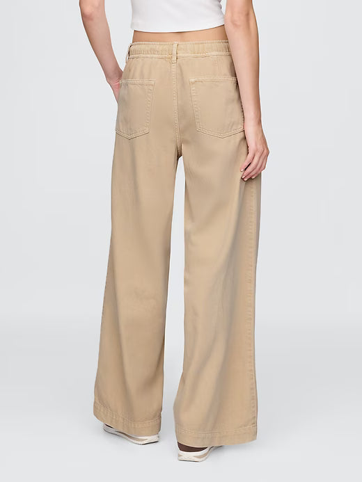 Gap Women's Mid Rise UltraSoft Pleated Easy Baggy Jeans