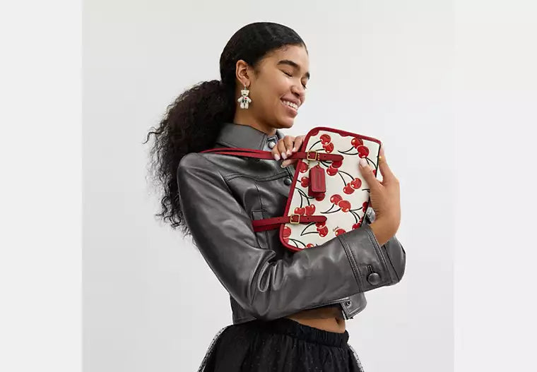 Coach Women’s Swing Zip Bag