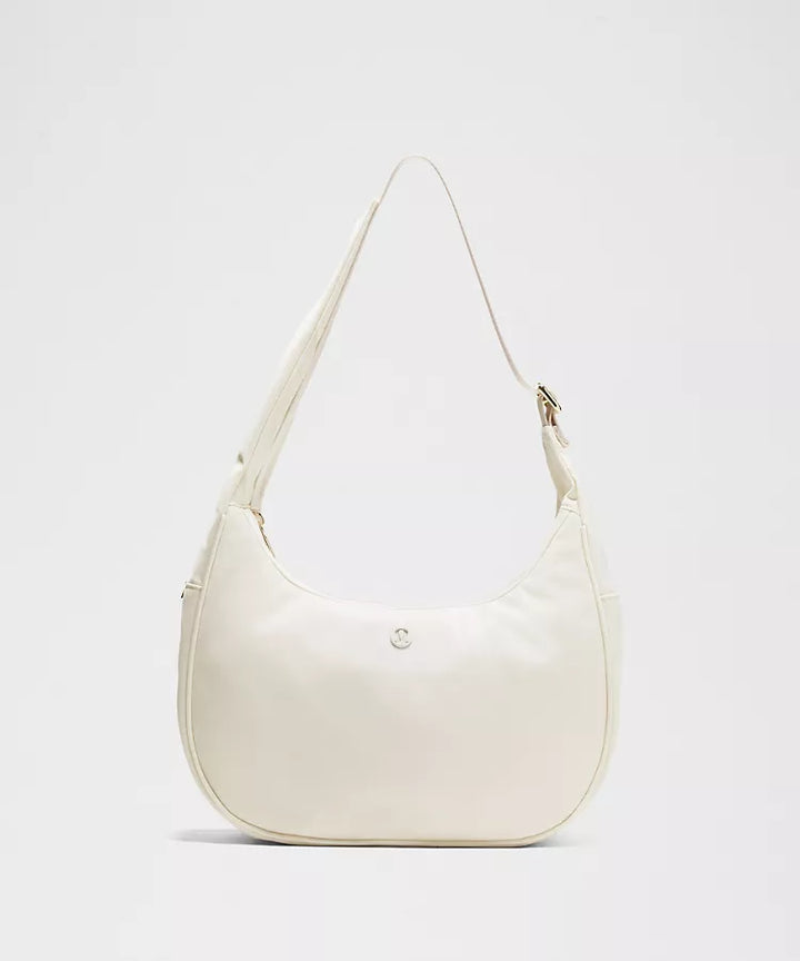 City Essentials Shoulder Bag 4L