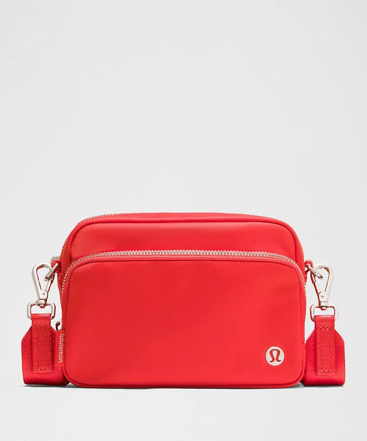 lululemon Everywhere Crossbody Bag 2L